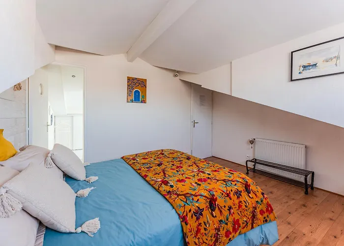 Bed & Breakfast La Curry Du Bassin